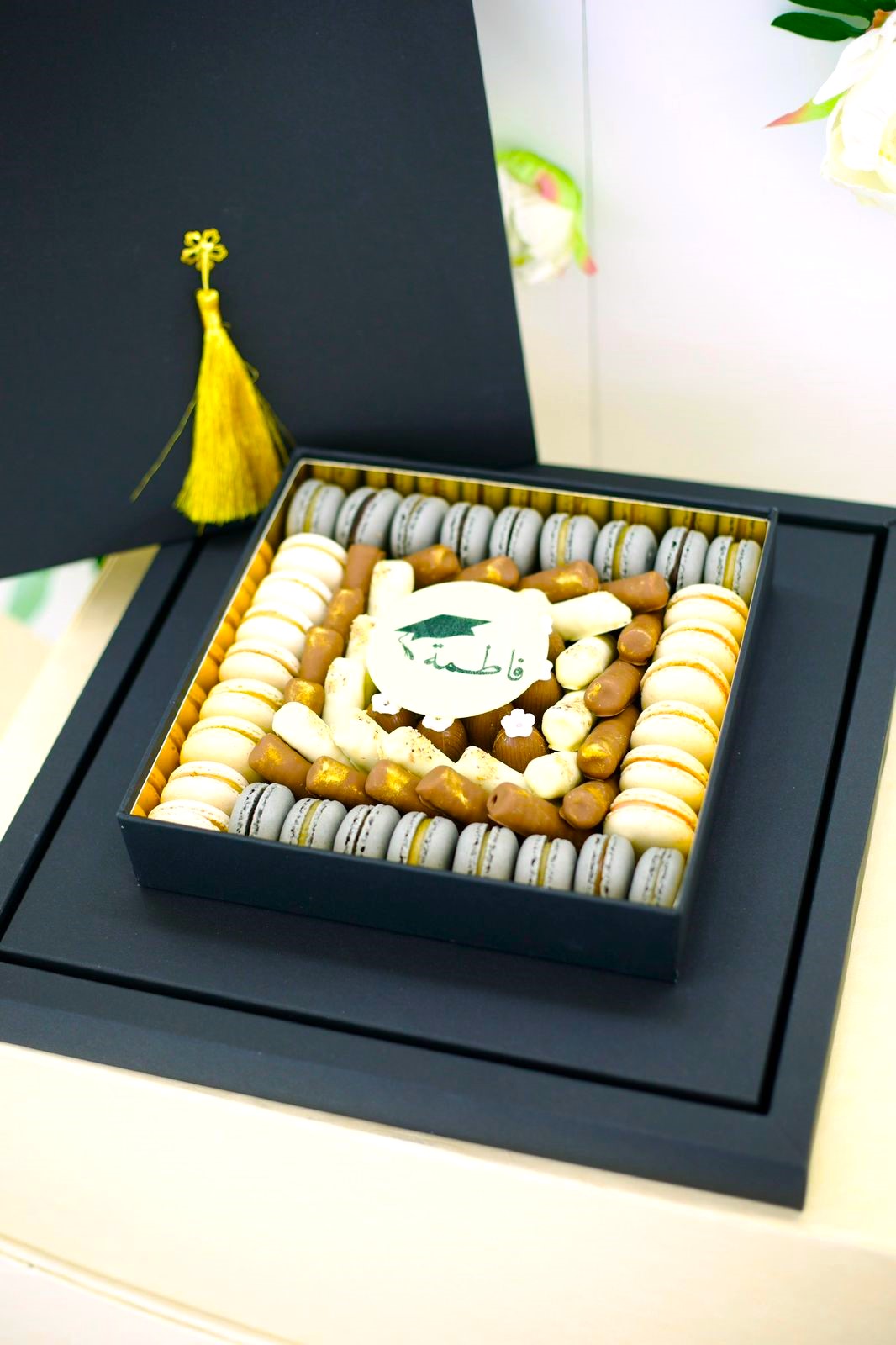 graduation chocolate & macaron